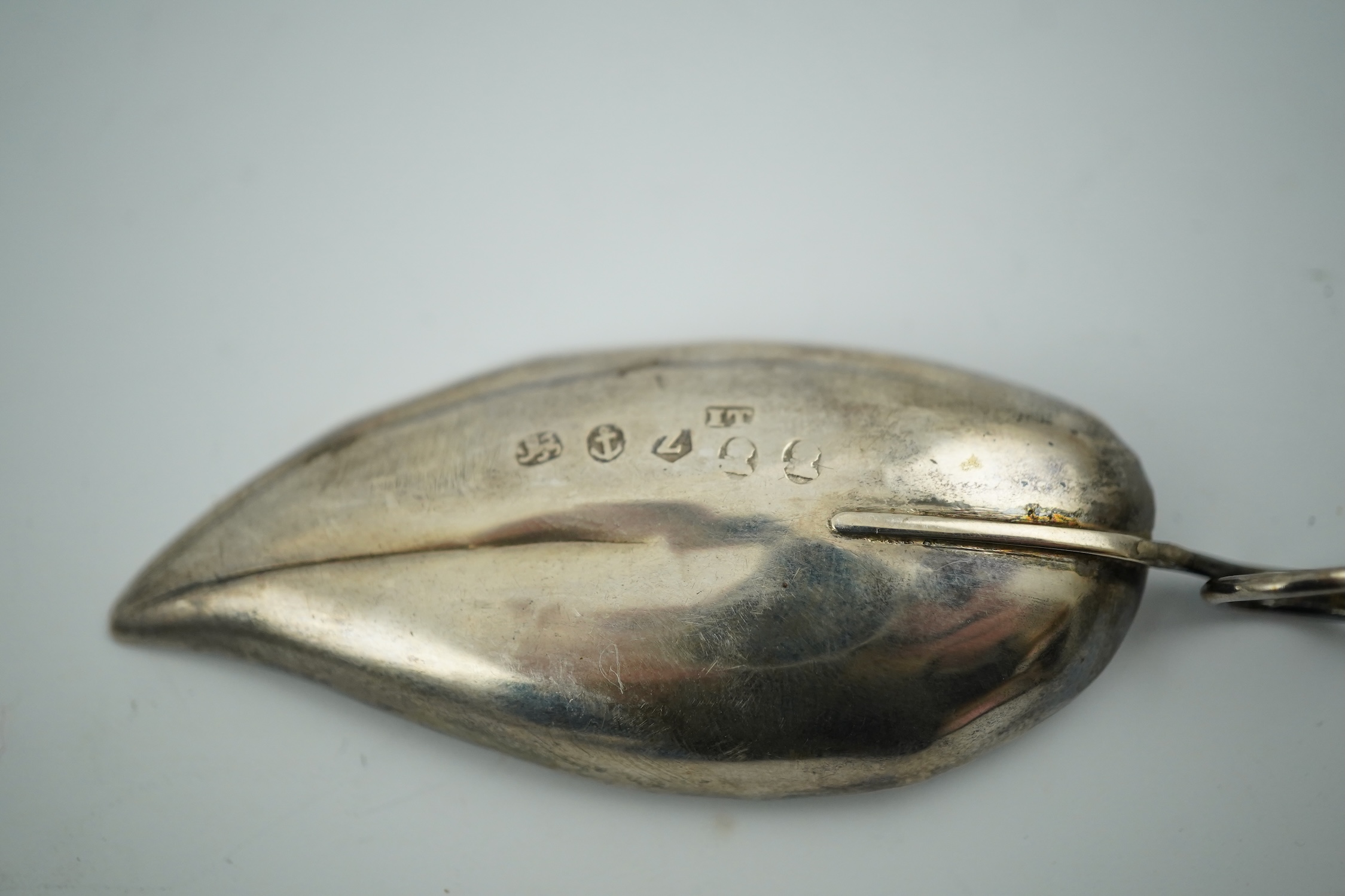 A George IV silver leaf shaped caddy spoon, maker I.T. Birmingham, 1823, 81mm. Condition - fair